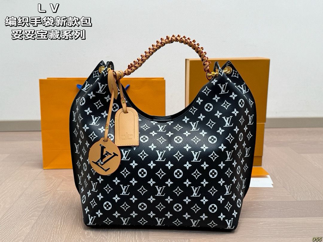 WhatsApp Image 2025-09-10 at 09.42.35_45f95a40 Black and White Mahina Hobo - Image 1