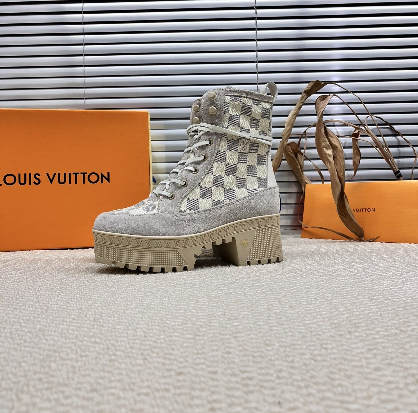 9a411ffb Azur Desert Boots - Image 1