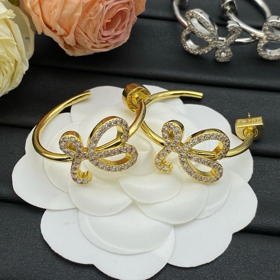 WhatsApp Image 2025-09-18 at 20.26.57_d476cdd8 Loew Hoop Earrings - Image 1